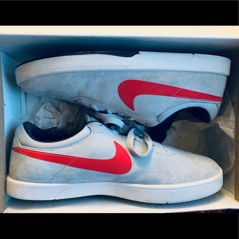 NIKE KOSTON 1 SIGNATURE MODEL